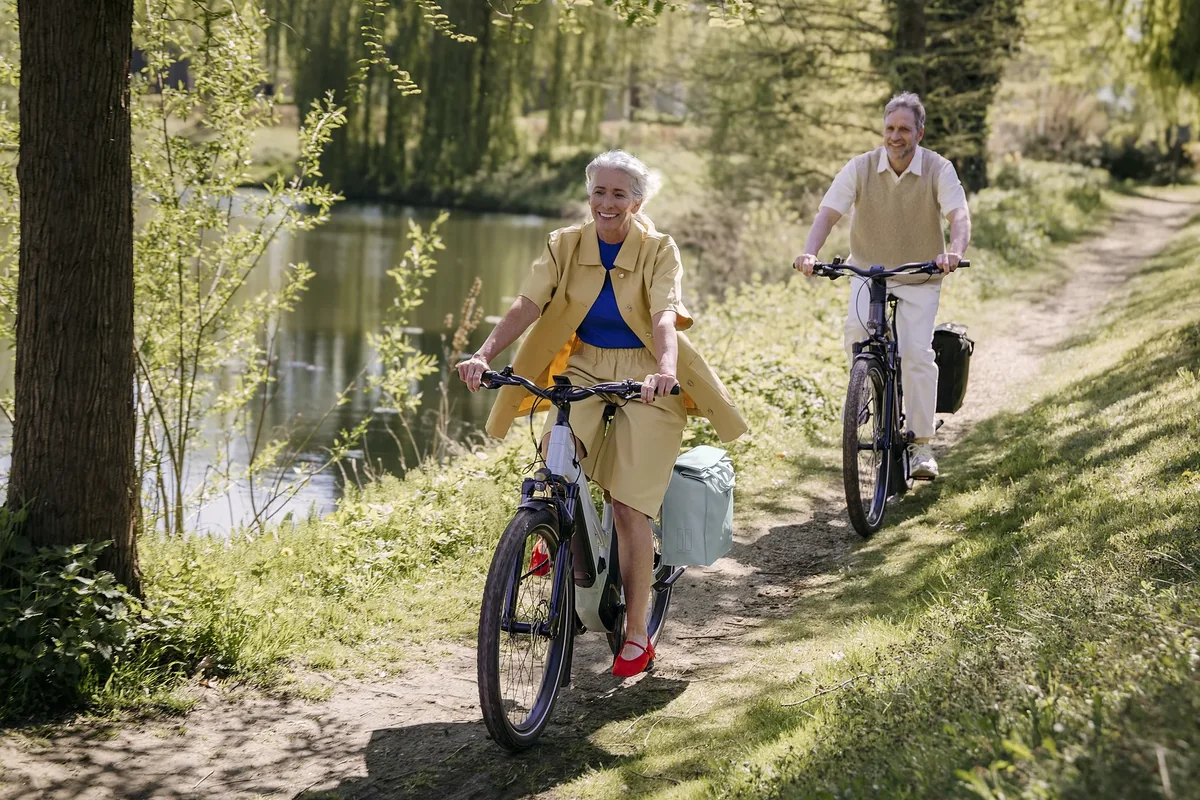 Basil fietsaccessoires tijdens een recreatieve rit