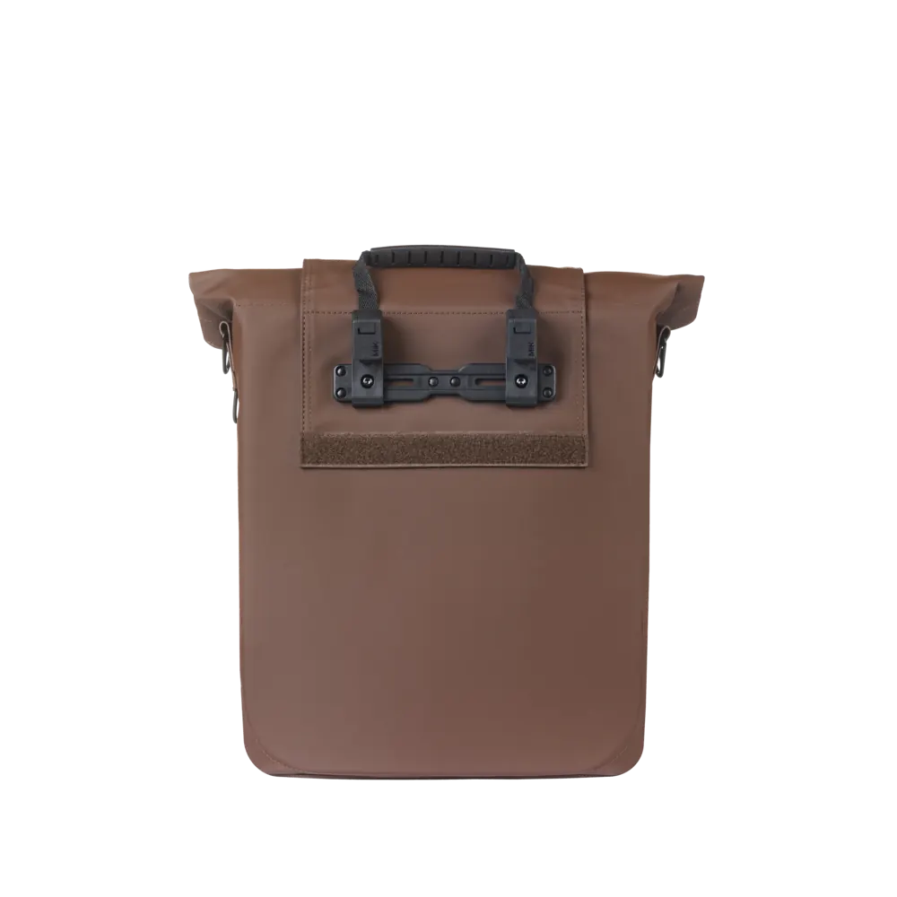 Basil City - fietsshopper MIK Hooks - 14-16L - gebrand bruin